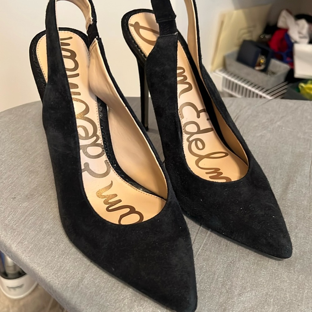 Black suede sling back pumps